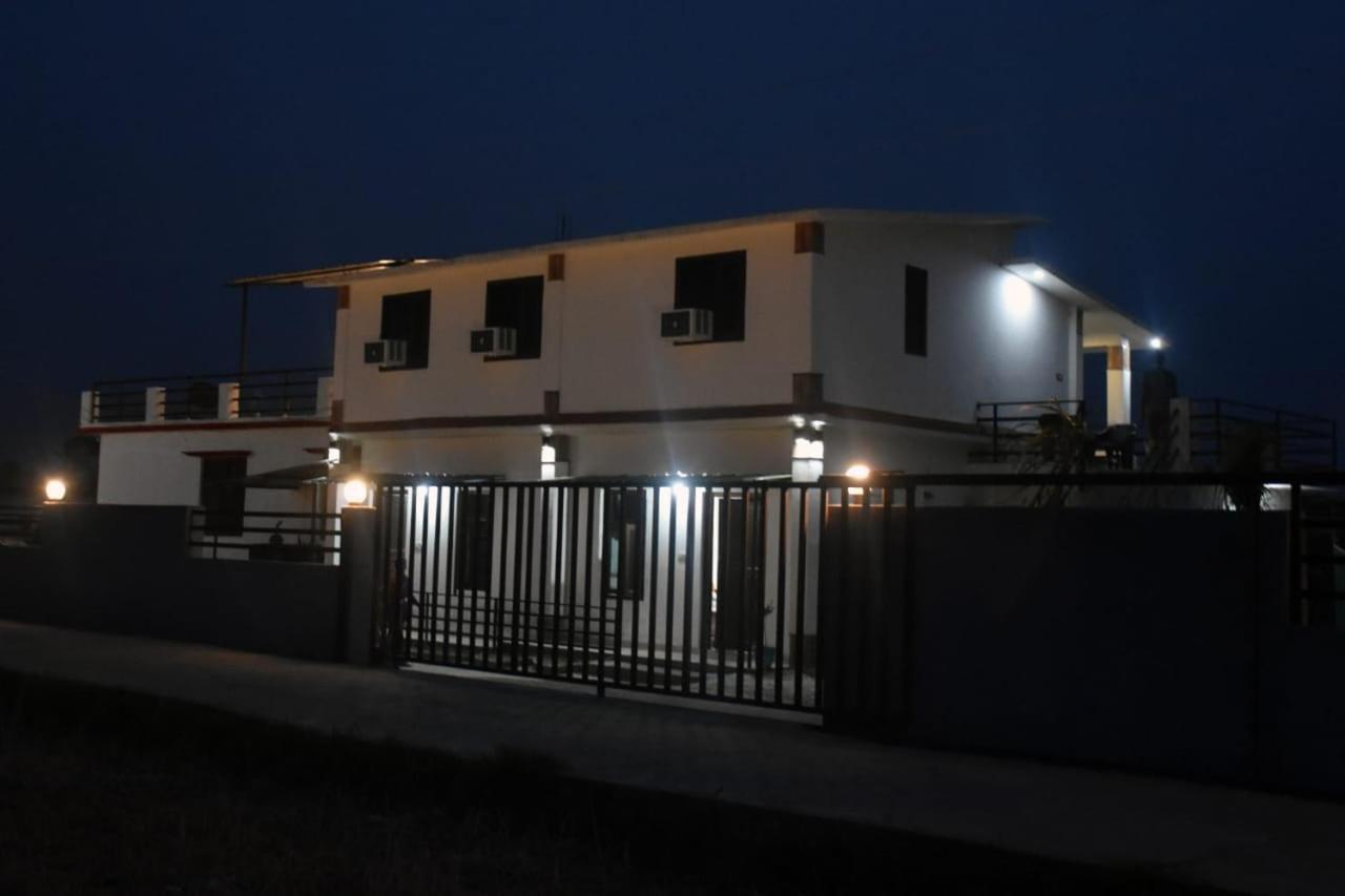 Corbett Bhavesh Home Stay Jhirna Ngoại thất bức ảnh